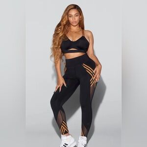 Sleek Black and Gold Women's Leggings